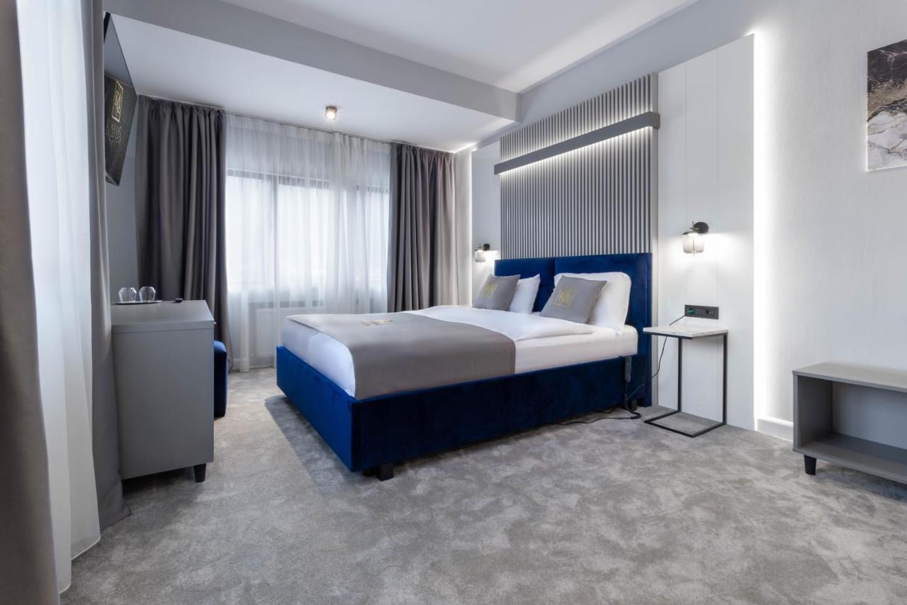 Kayus Hotel Buşteni Exterior foto