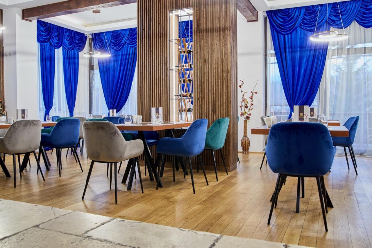 Kayus Hotel Buşteni Exterior foto